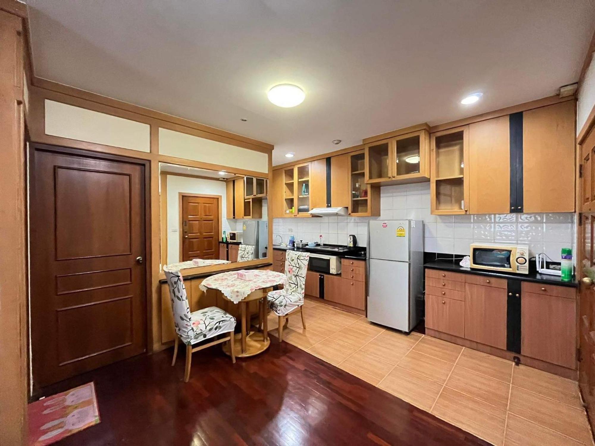 Grand Diamond Condo Suites กรุงเทพมหานคร ภายนอก รูปภาพ