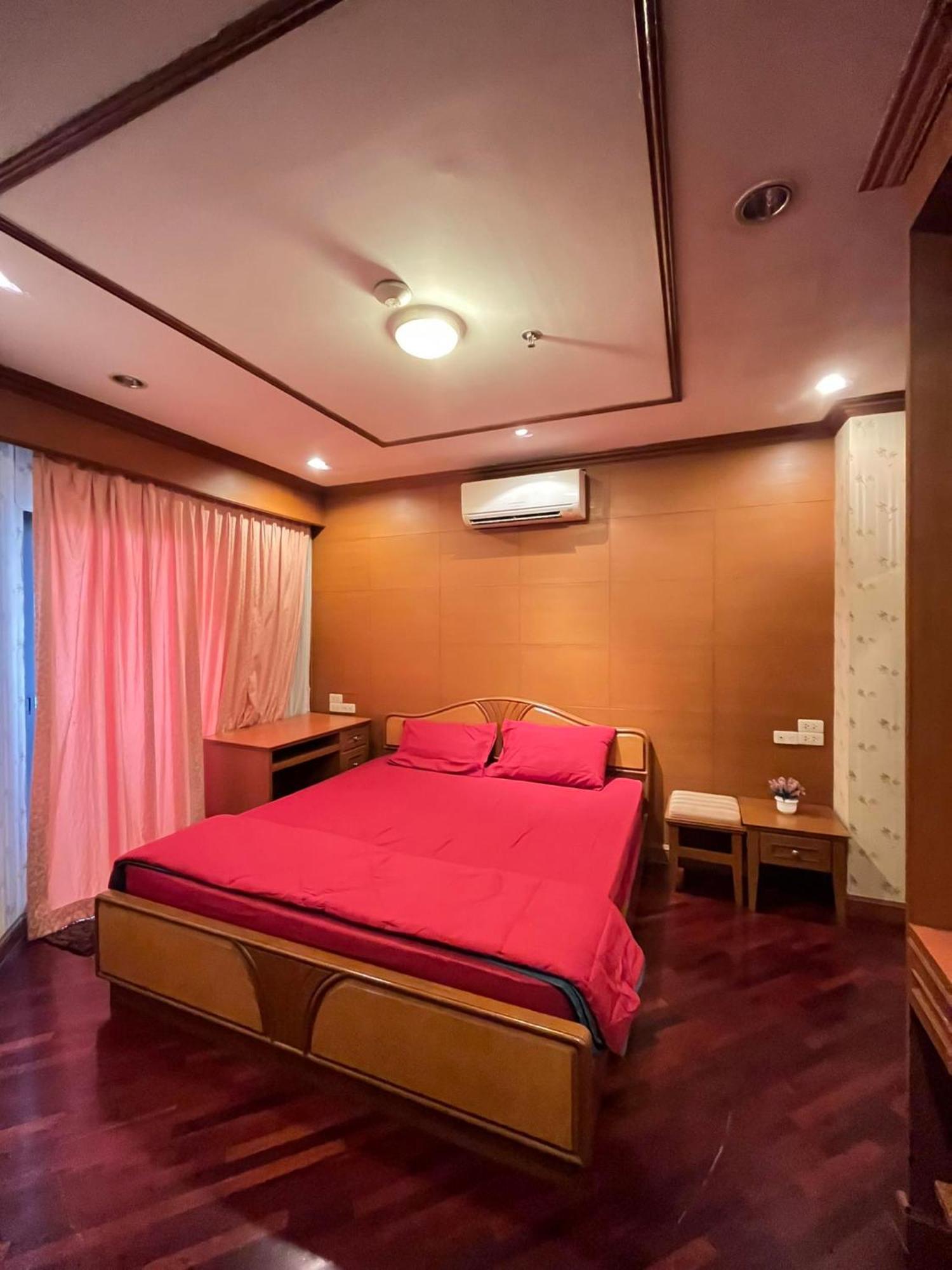 Grand Diamond Condo Suites กรุงเทพมหานคร ภายนอก รูปภาพ