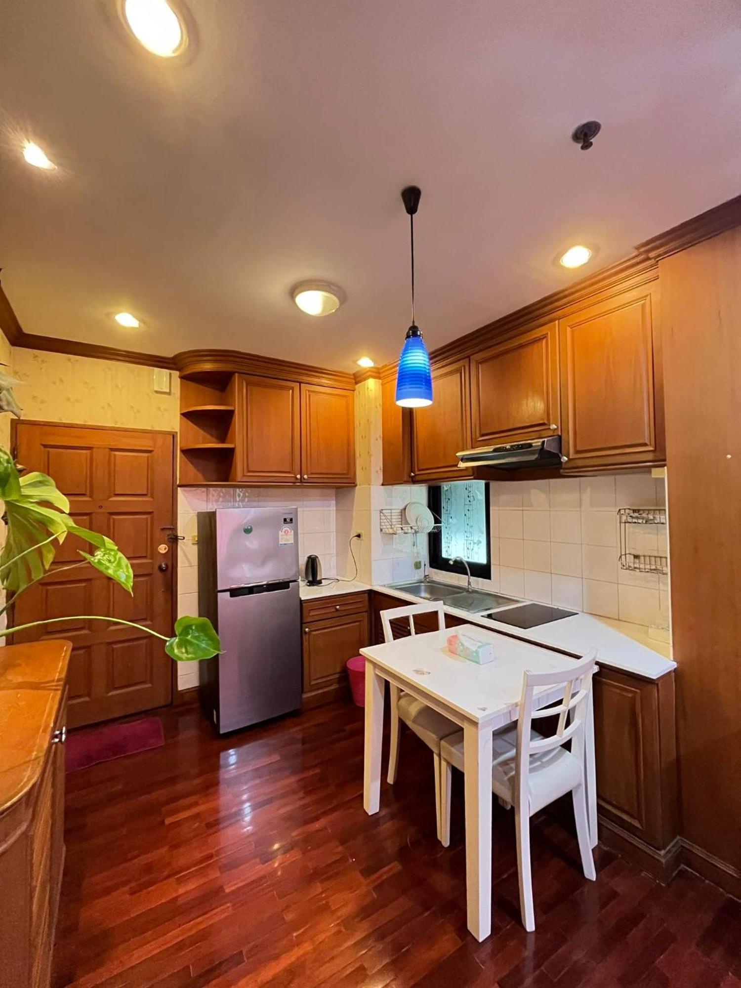 Grand Diamond Condo Suites กรุงเทพมหานคร ภายนอก รูปภาพ